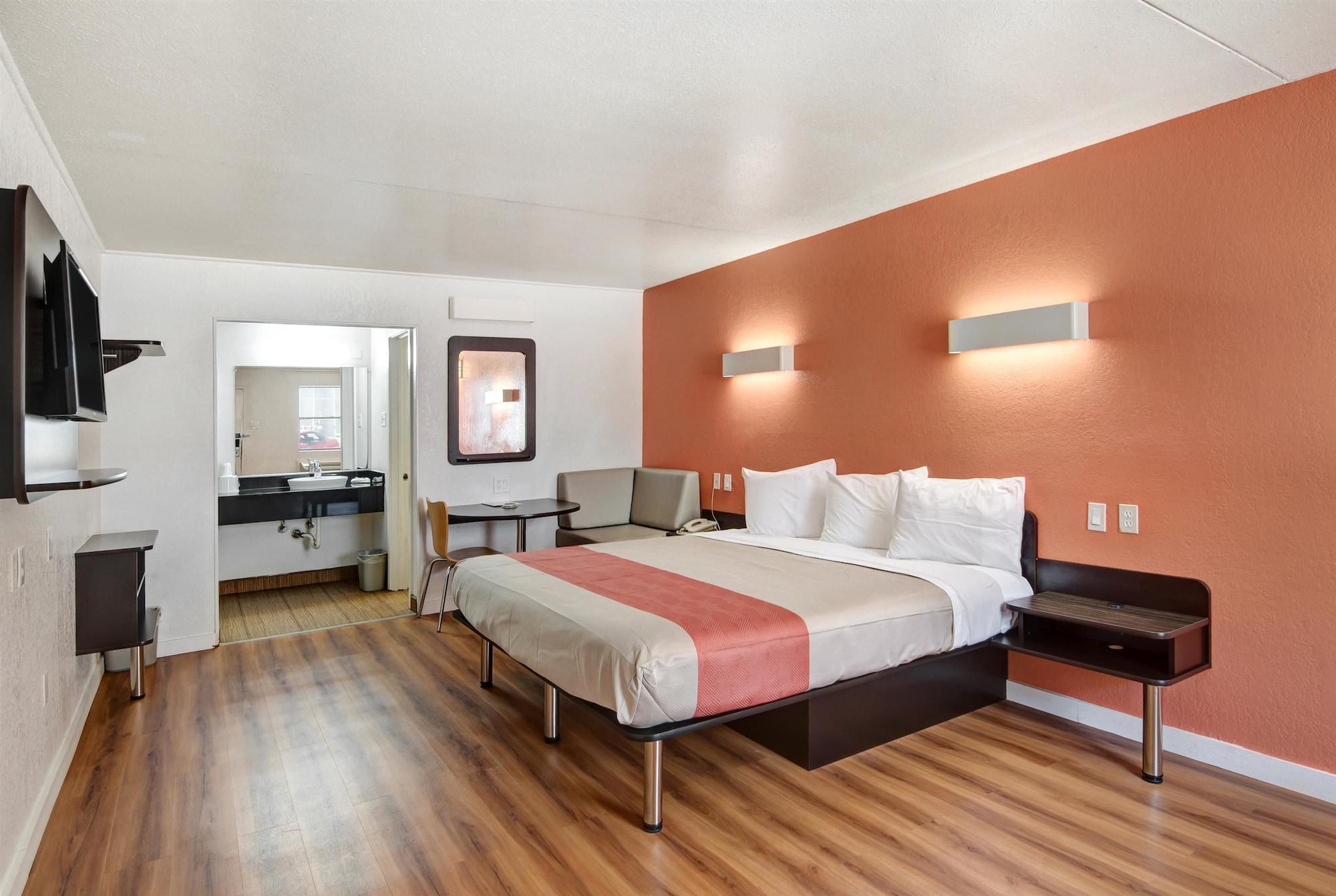 Motel 6-Dallas, Tx - Forest Lane Eksteriør bilde