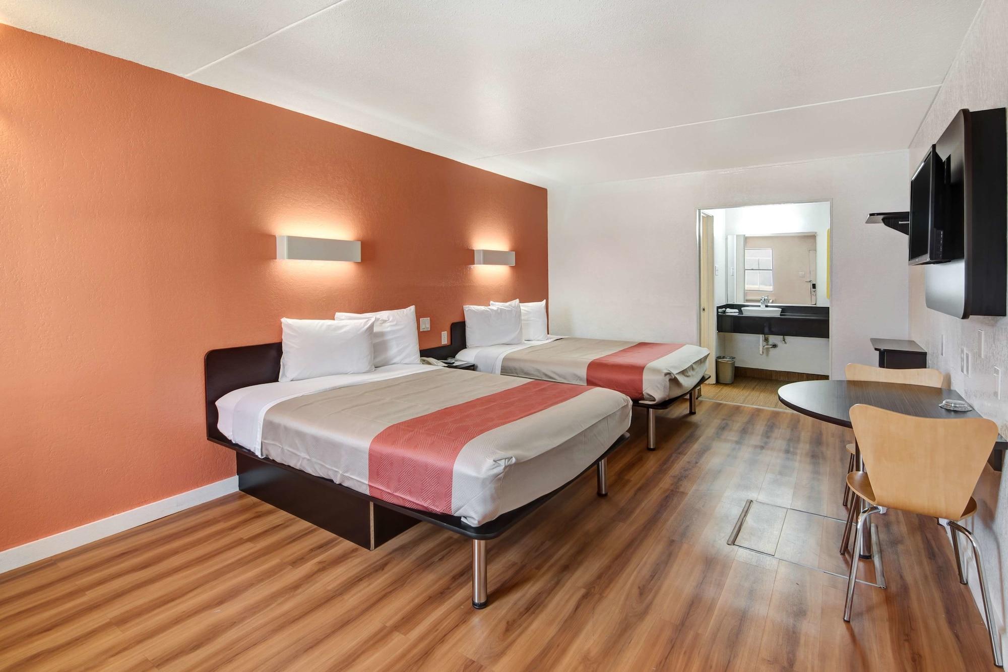 Motel 6-Dallas, Tx - Forest Lane Eksteriør bilde