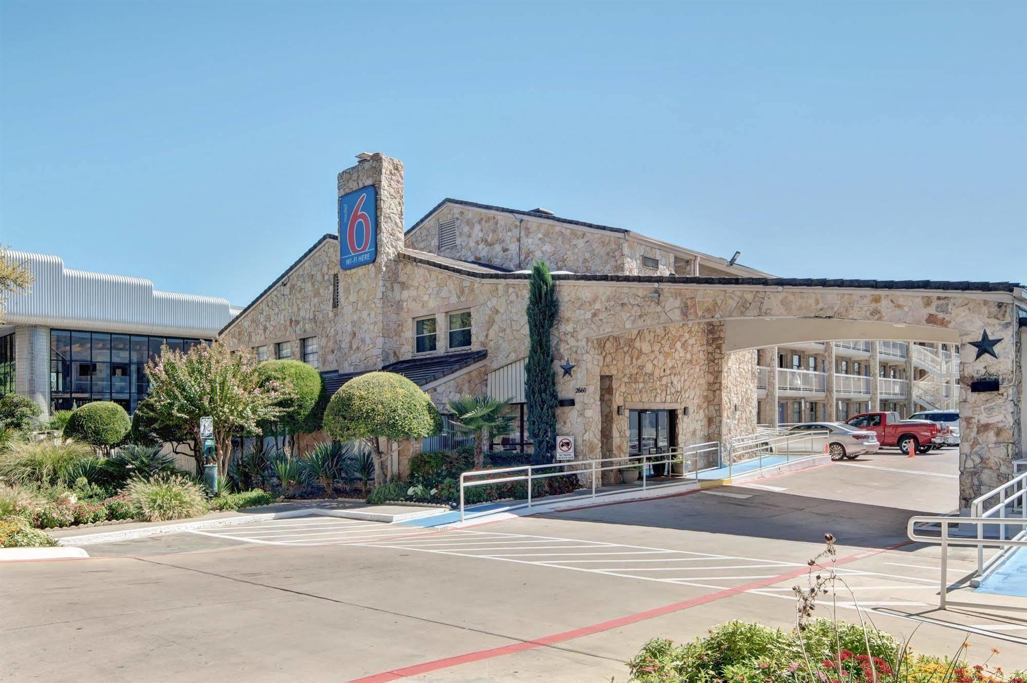 Motel 6-Dallas, Tx - Forest Lane Eksteriør bilde