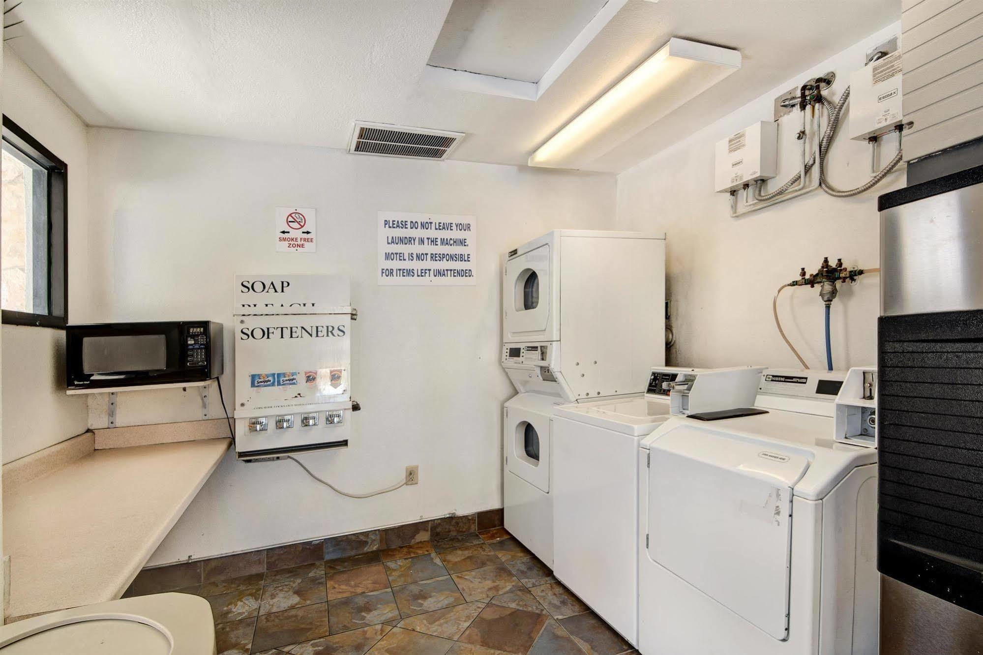 Motel 6-Dallas, Tx - Forest Lane Eksteriør bilde